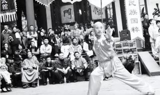 状元武士带红花准确生肖