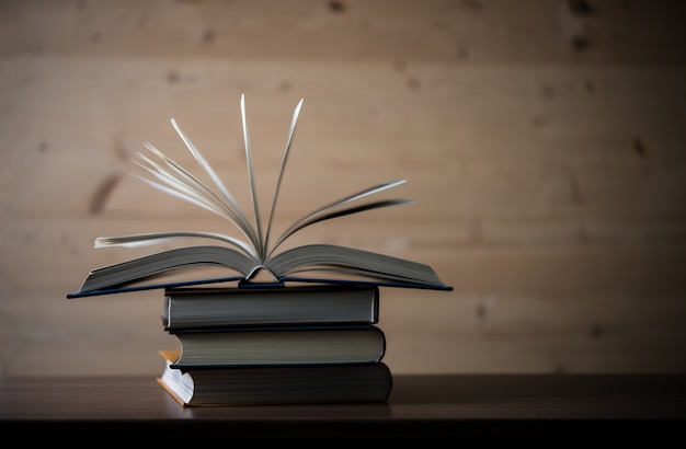 开学安全第一课幼儿园发朋友圈文案 暑假安全教育第一课小学
